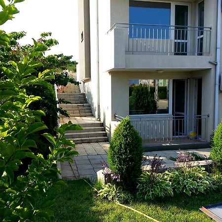 Menada Butterfly Apartment Sveti Vlas Ngoại thất bức ảnh