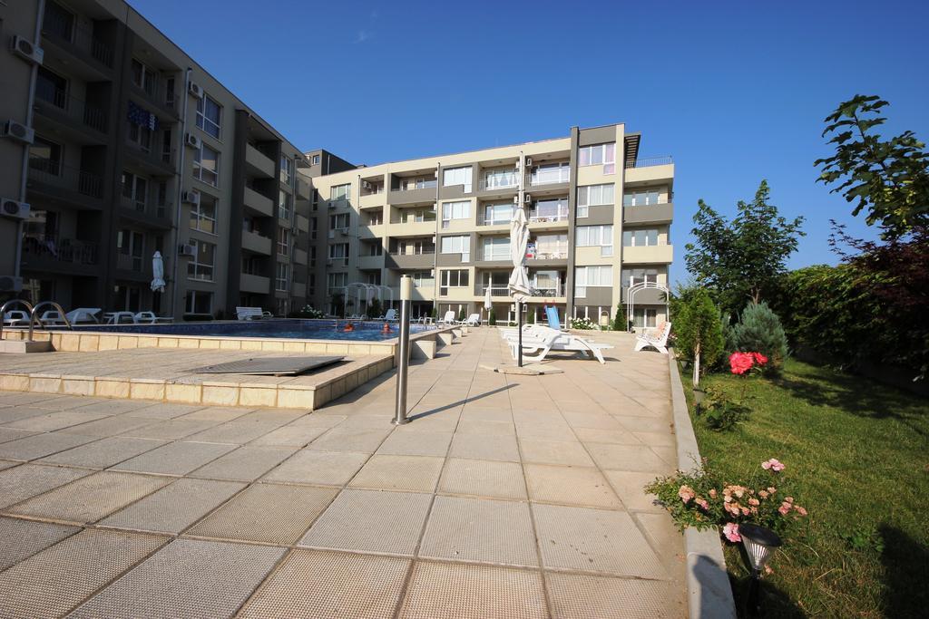 Menada Butterfly Apartment Sveti Vlas Ngoại thất bức ảnh