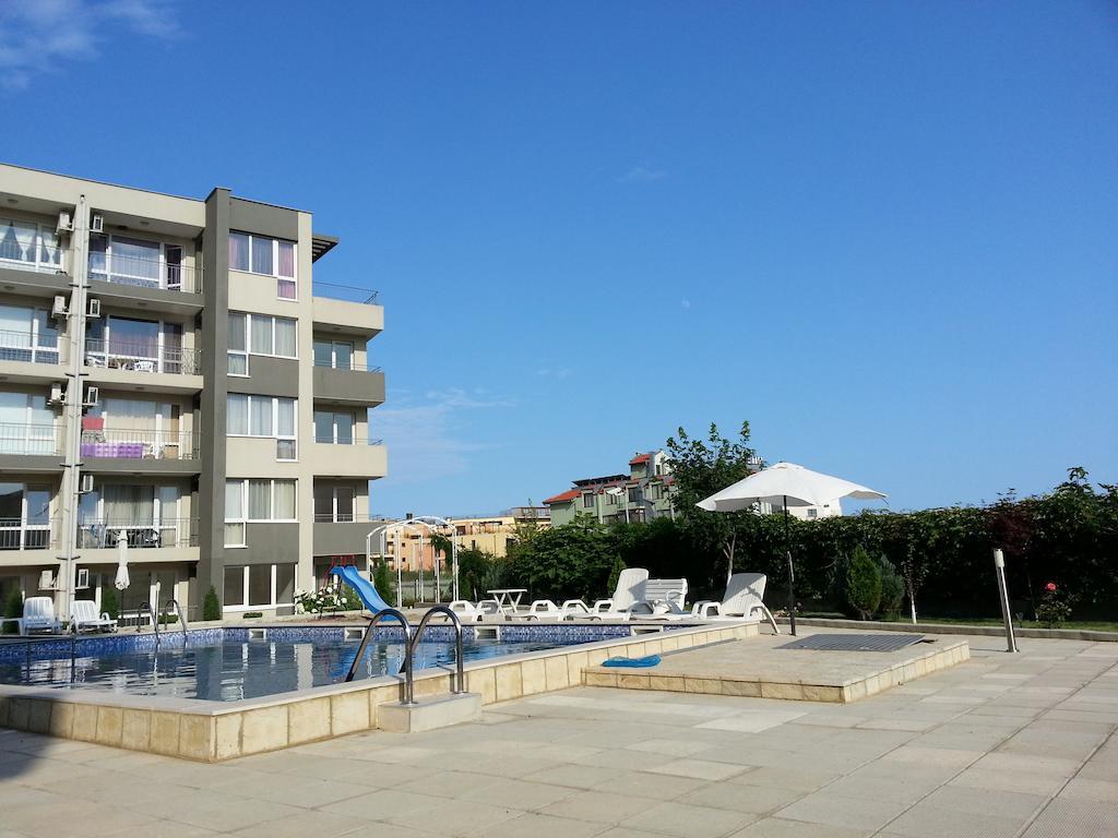 Menada Butterfly Apartment Sveti Vlas Ngoại thất bức ảnh