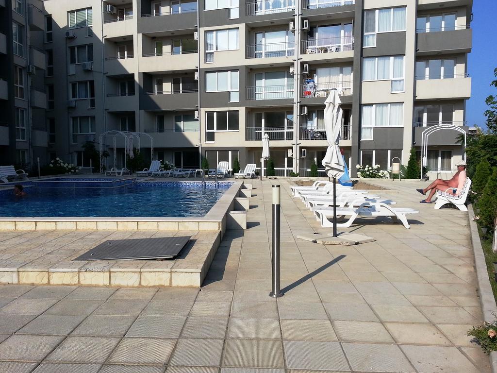 Menada Butterfly Apartment Sveti Vlas Ngoại thất bức ảnh