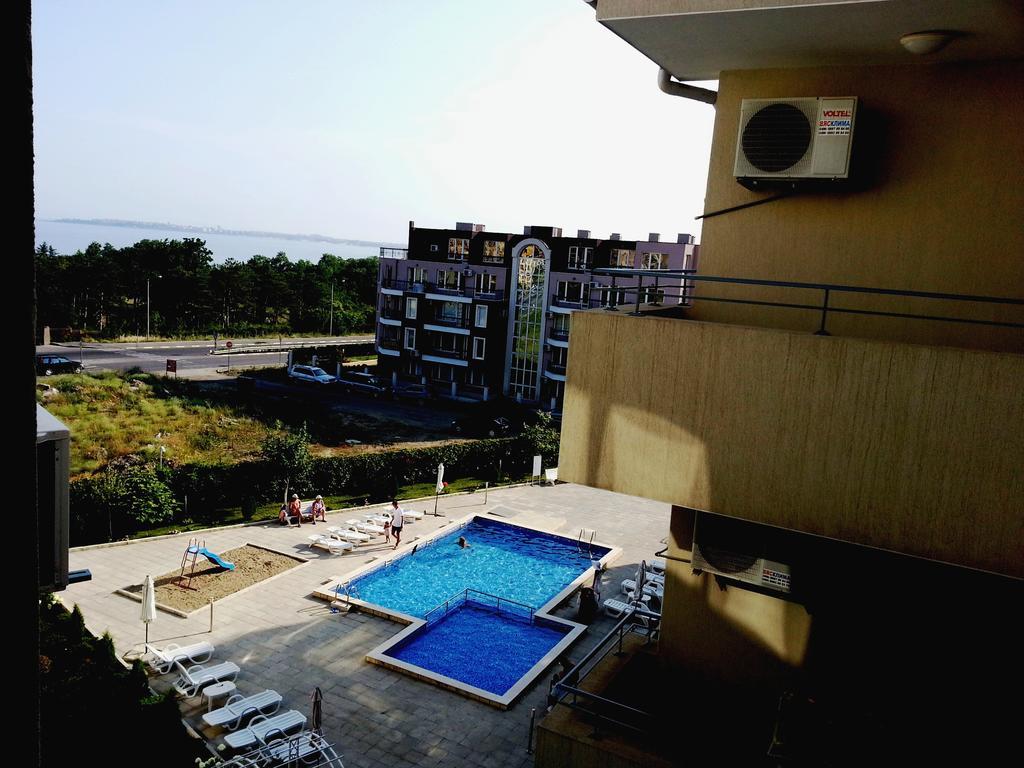 Menada Butterfly Apartment Sveti Vlas Ngoại thất bức ảnh