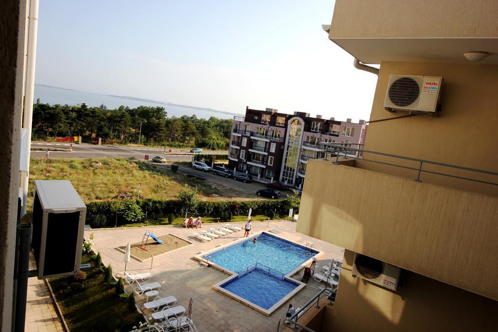 Menada Butterfly Apartment Sveti Vlas Ngoại thất bức ảnh