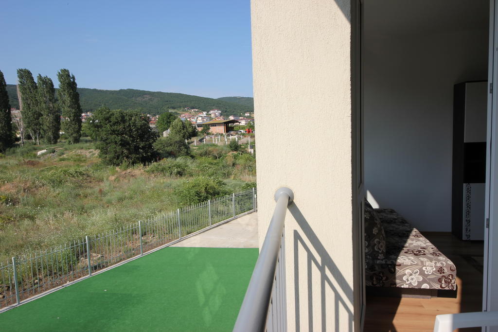Menada Butterfly Apartment Sveti Vlas Ngoại thất bức ảnh